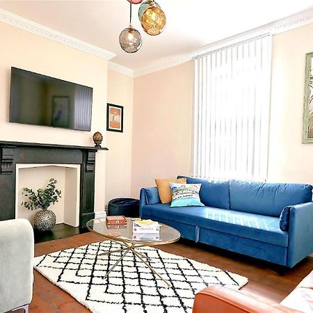 Stunning Ground Floor Apartment Near เซาท์เวิลด์ ภายนอก รูปภาพ