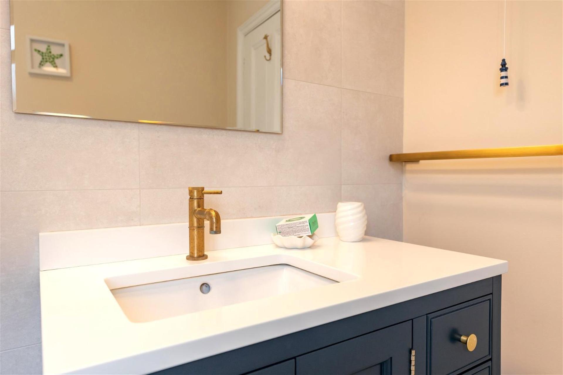 Stunning Ground Floor Apartment Near เซาท์เวิลด์ ภายนอก รูปภาพ